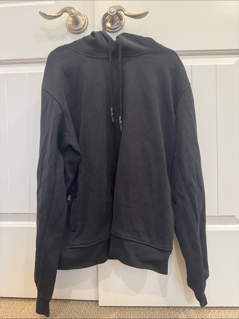 ZYIA Men's Black Hoodie